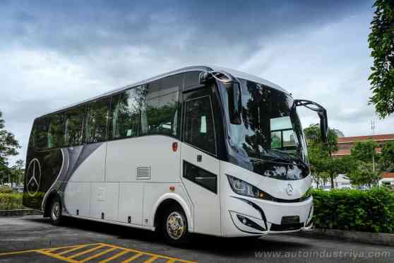 Mercedes-Benz OF 917 Midi Bus launched in the Philippines image