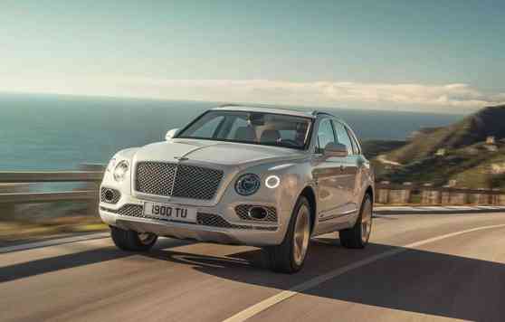 Bentley Bentayga now comes in plug-in hybrid guise image