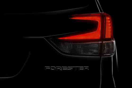 2019 Subaru Forester flaunts its tail lights ahead of New York debut image