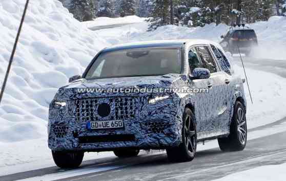 Spied: Twin-turbo Mercedes-AMG GLS63 hits the snow image