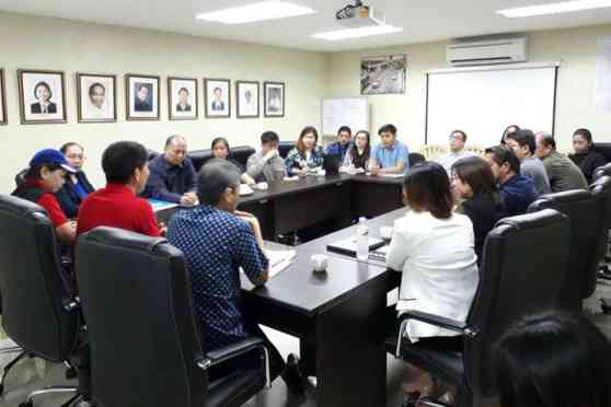 After Uber buyout, LTFRB accredits Hype, HirNa to compete with Grab image