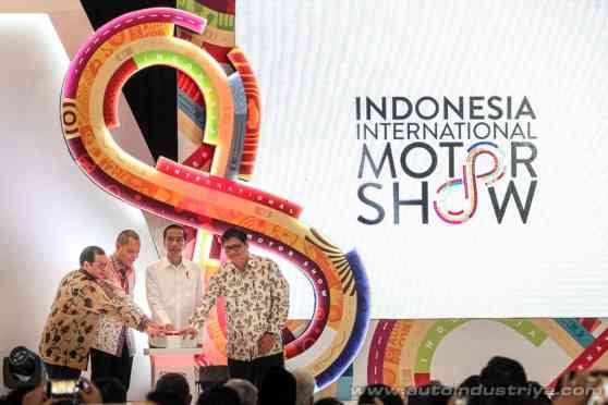 2018 Indonesia International Motor Show opened by President Joko Widodo image