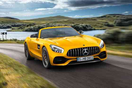 Mercedes-AMG GT S ditches roof for open sky image