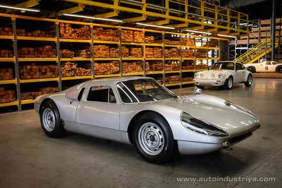 A Tribe Called Porsche and a Pilgrimage to Luftgek&uuml;hlt image