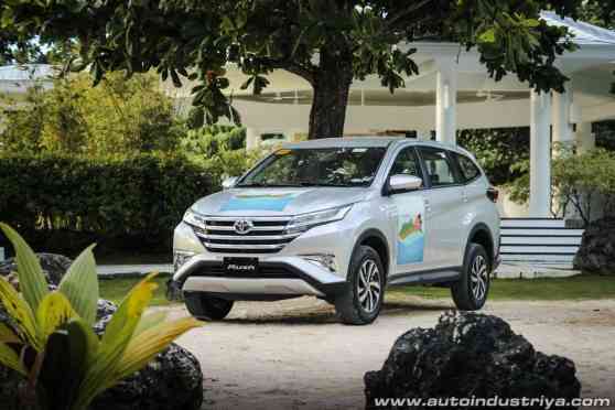 Does the 2018 Toyota Rush drive better than an Avanza? image