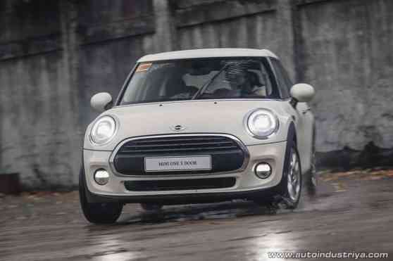 2018 Mini One 5-Door image