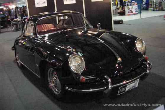 2002 Trans Sport Show image