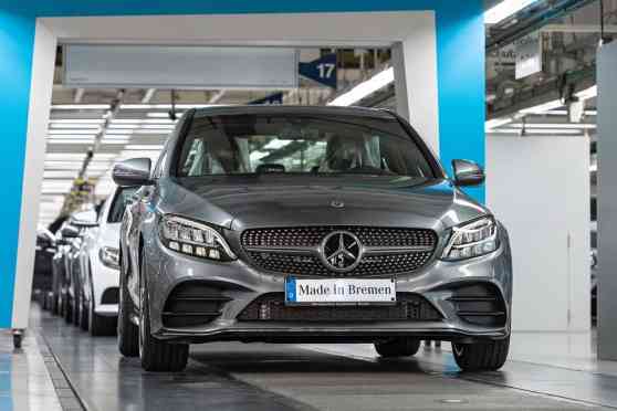 First batch of new Mercedes-Benz C-Class rolls out of the factory image