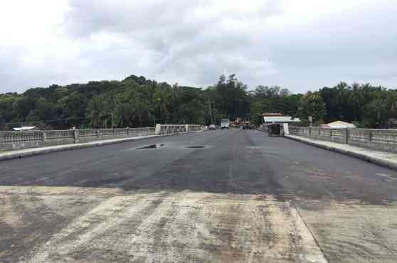 DPWH upgrades Iloilo's Tumagbok Bridge from two-lanes to four-lanes image