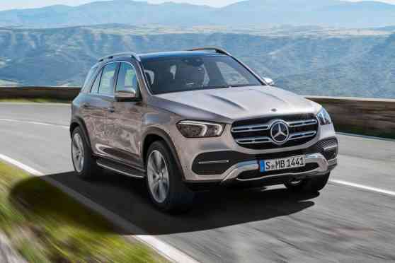 Sleeker Mercedes-Benz GLE debuts with more tech, more seats image