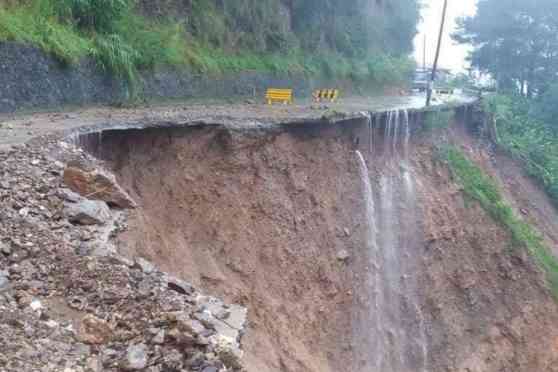 Roads to Baguio, northern Luzon closed due to landslides, road collapse image