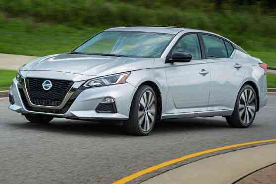 Sedans will make a comeback, says Nissan exec image