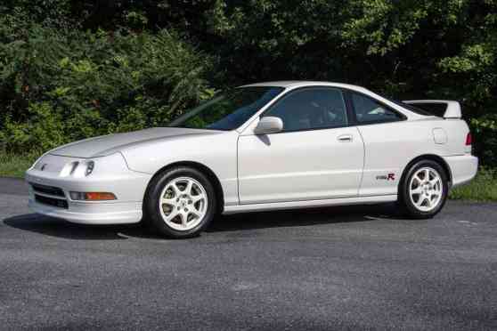 Pristine Honda Integra Type R sells for Php 3.45 million at auction image