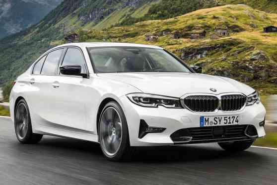 2019 BMW 3 Series wants to reclaim the sports sedan crown image