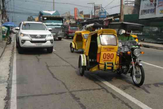 DILG to mayors: Enforce ban on tricycles, pedicabs along national highways image