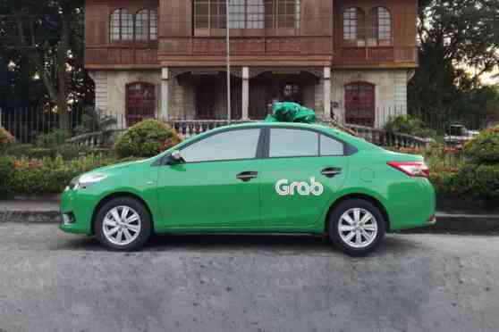 Toyota PH, Grab join forces to enhance TNVS sector image