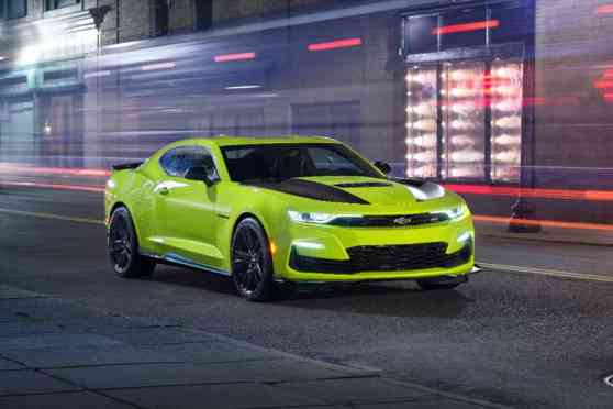 SEMA-bound Chevy Camaro looks shockingly good in yellow image