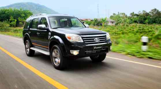 Ford launches the new Everest image