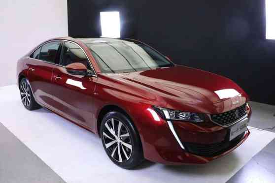 Peugeot stretches out the 508 for the Chinese market image