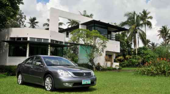 Mitsubishi introduces the new 2010 Galant SE image