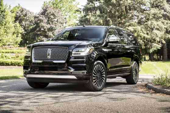 Order a Lincoln Navigator straight from Ford PH image