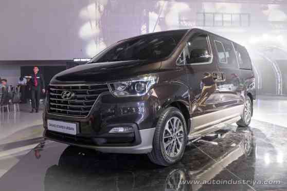 Enjoy traffic aboard 2019 Hyundai Grand Starex Urban  image