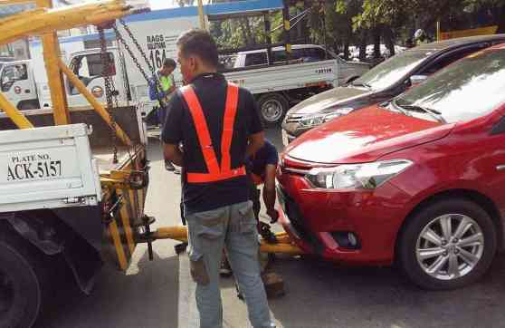 Park illegally, get up to PhP 4000 in fines from MMDA image
