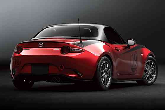 Mazda could soon offer a removable hardtop for the MX-5 image