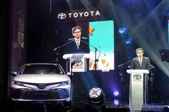 Here's why Toyota PH won't sell V6, hybrid versions of 2019 Camry image