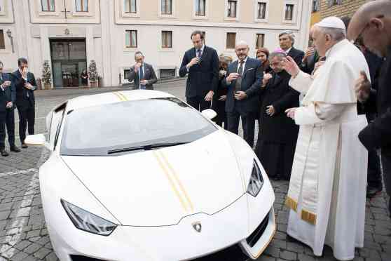 Want a Lamborghini Huracan blessed and signed by Pope Francis? image