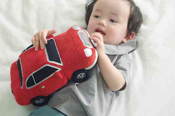 Calm down crying babies with sweet Honda engine music image