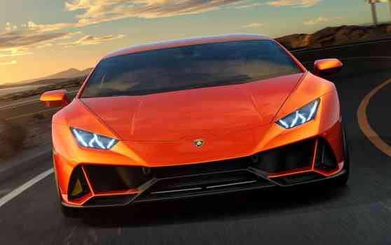 2019 Lamborghini Huracan EVO is your next desktop wallpaper image