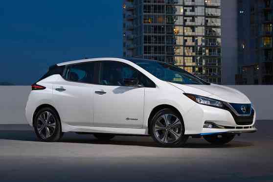 Nissan offers more power, range in the LEAF e+ image