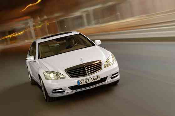Mercedes-Benz S400 Hybrid introduces the future of luxury to PH image