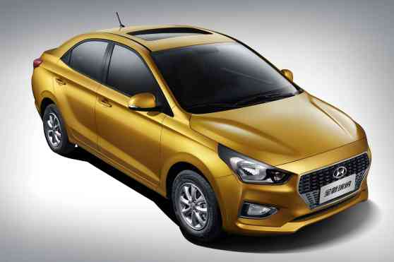 Hyundai PH declares price war on Ayala's Kia: 2019 Reina starts at PhP 598k image