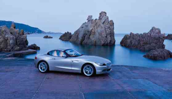 2009 BMW Z4 Roadster debuts in the Philippines image