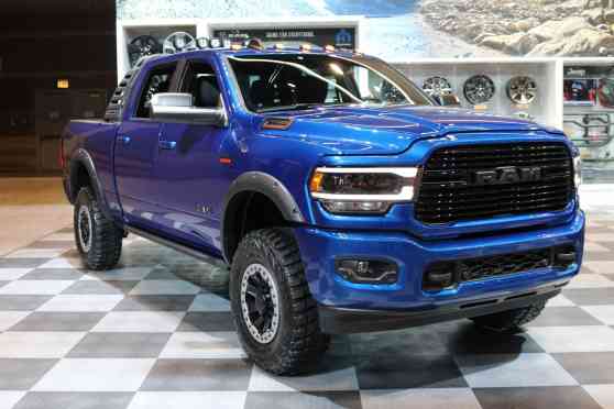 Mopar serves up a buffet of accessories in 2019 Ram 2500 image