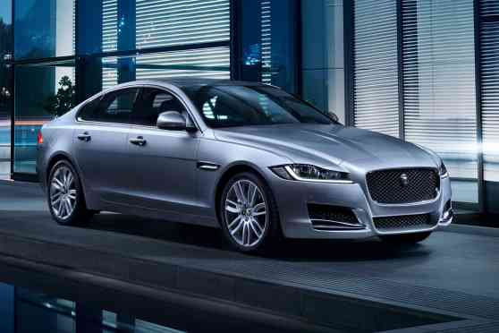 Straight-six comeback: Jaguar, Land Rover has a new six cylinder engine image