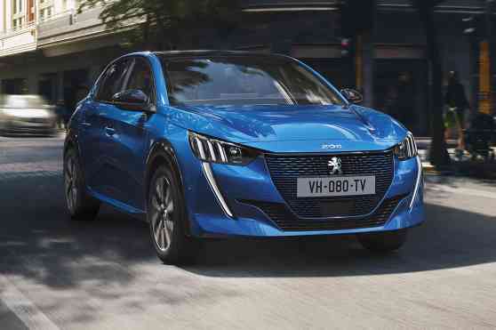 2019 Peugeot 208 is one sharp-dressed French hatchback image