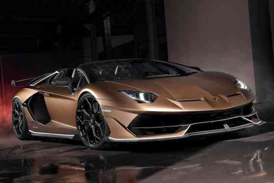 Drop-top Lamborghini Aventador SVJ Roadster can reach 350 km/h image