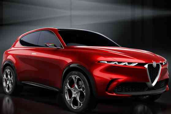 Alfa Romeo's Tonale previews a small electric crossover image