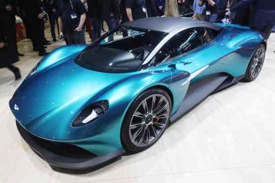 Aston Martin Vanquish Vision is a gorgeous, mid-engined supercar image