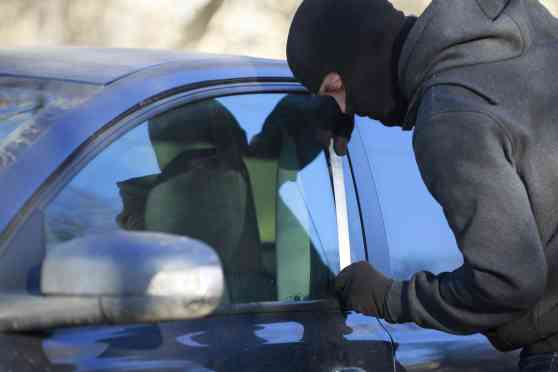 Toyota wants to deter car thieves with tear gas system image