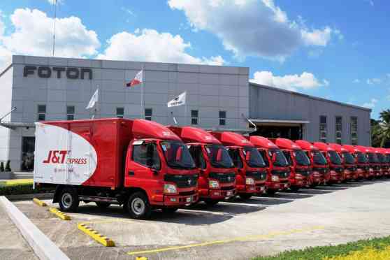 Foton turns over fleet of trucks to J&T Express delivery service image