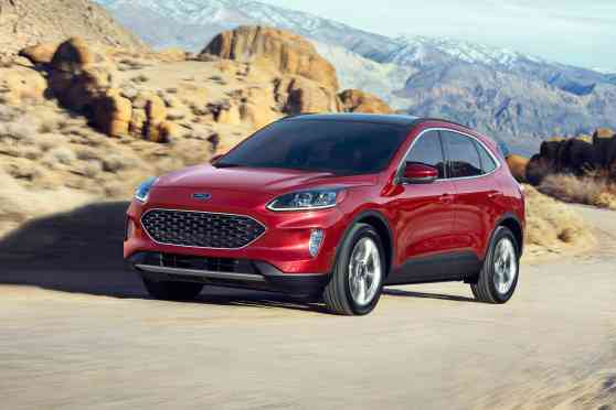 Say hello to the sleek and high-tech 2020 Ford Escape image