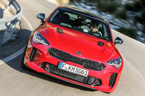 These are the specs of the Kia Stinger GT for PH image