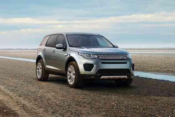 Jaguar Land Rover starts premium car rentals in London image