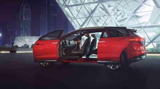 Check out the doors on the VW I.D. Roomzz concept SUV image