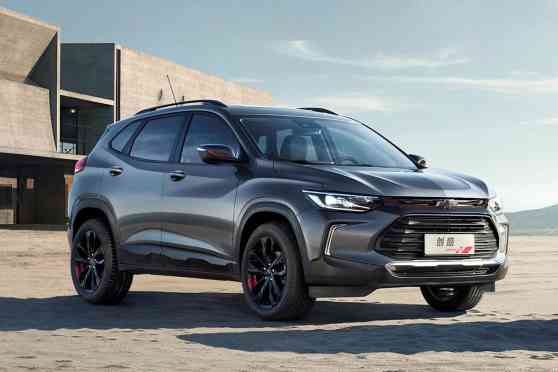 This 2020 Tracker is Chevrolet's new mini crossover SUV image