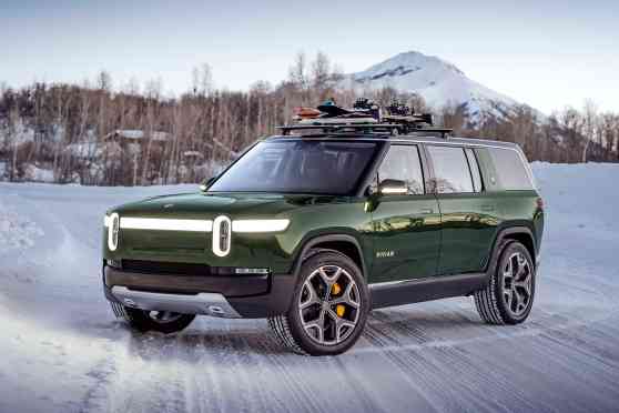 Rivian will build Ford a new EV after $500 million investment image